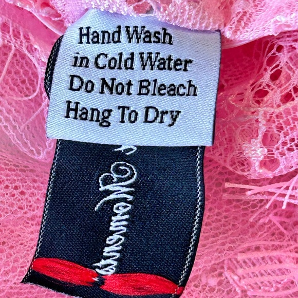 Elegant Pink Lace Sleepwear - Picture 5 of 7